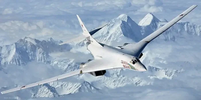 هواپیمای بمب افکن tu-160