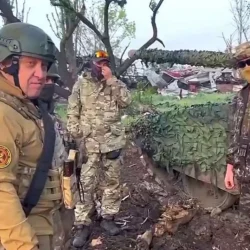 فیلم ورود نیروهای امنیتی روسیه به مقر گروه واگنر در شهر سن پترزبورگ