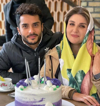 گلوریا