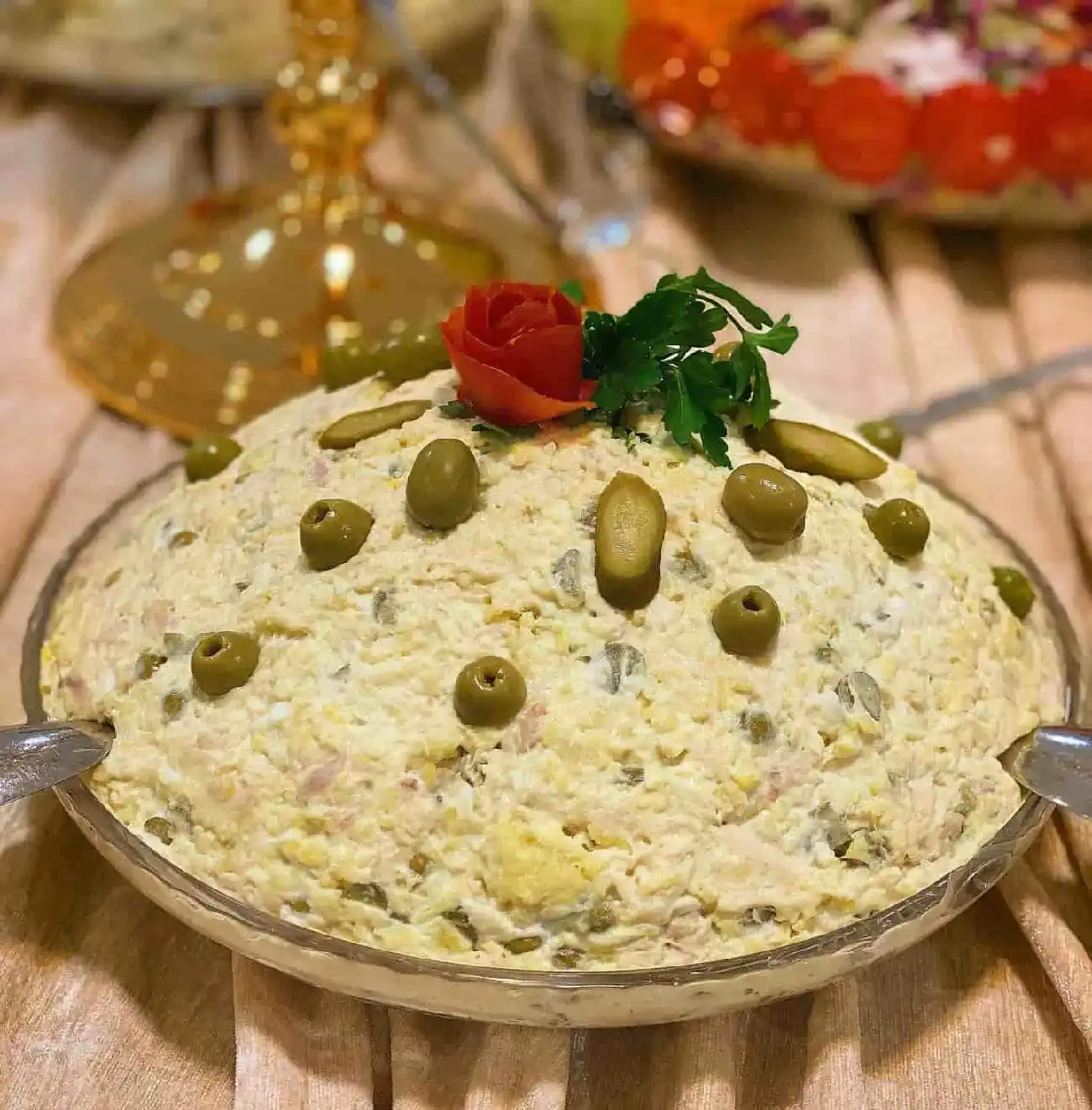 با این کارها غذات رو ۱۰۰ برابر خوشمزه تر کن!! 3 سالاد الویه