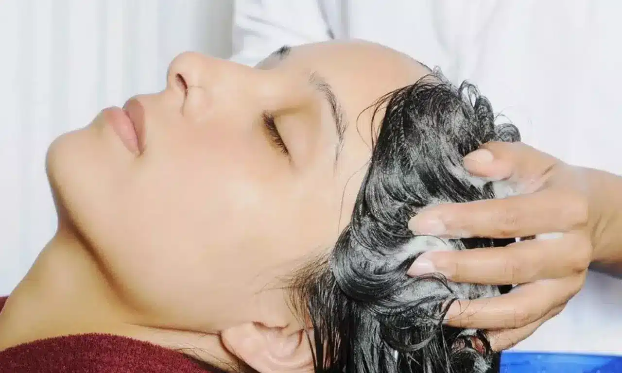 فیشیال پوست سر در خانه / آبرسانی و تقویت مو ها