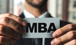 آیا با شرکت در دوره MBA مهارت‌های مدیریتی من بالا می‌رود؟